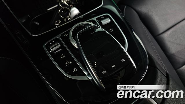 Mercedes-Benz E-Class 2019 — photo 34