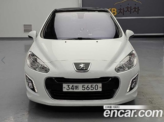 Peugeot 308 2013 — photo 2
