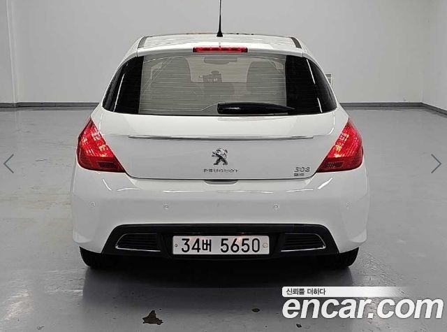 Peugeot 308 2013 — photo 3