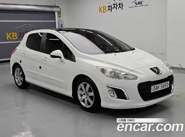 Peugeot 308 2013 — photo 4