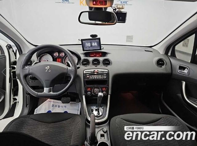 Peugeot 308 2013 — photo 7