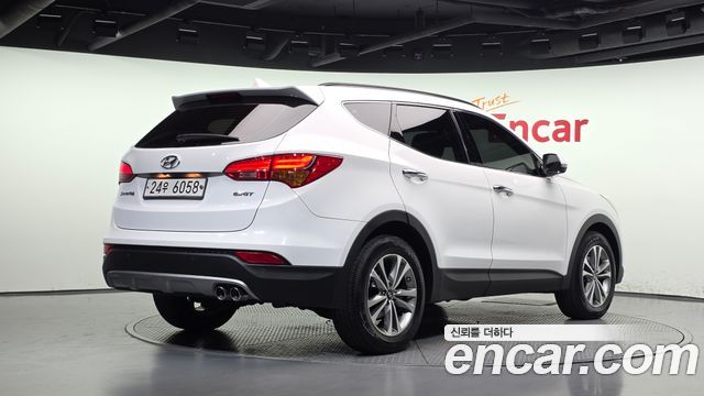Hyundai Santafe 2015 — photo 2
