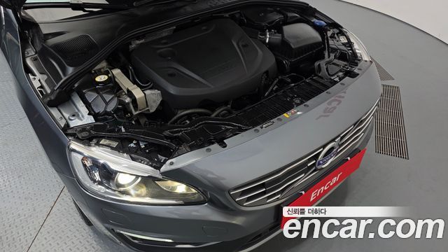Volvo S60 2018 — photo 6