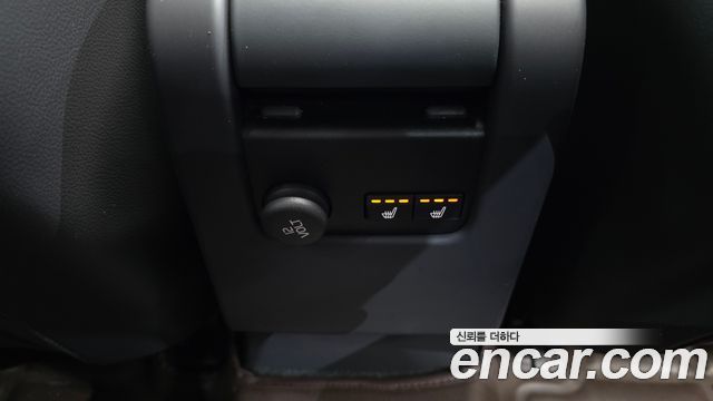 Volvo S60 2018 — photo 18