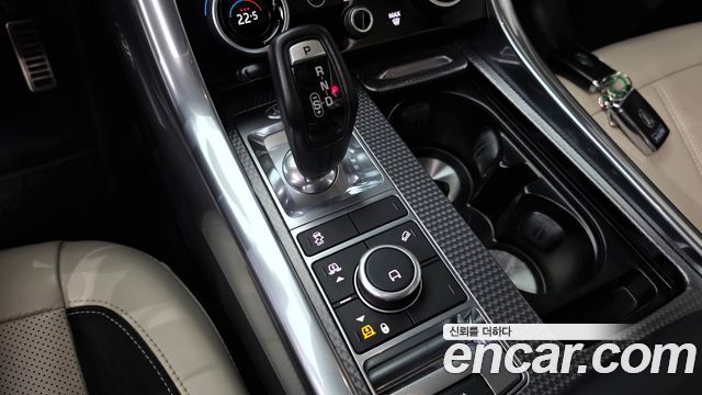 Land Rover Range Rover Sport 2020 — photo 12