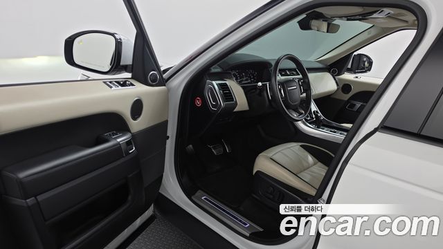 Land Rover Range Rover Sport 2020 — photo 13