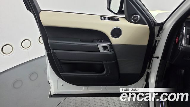 Land Rover Range Rover Sport 2020 — photo 14