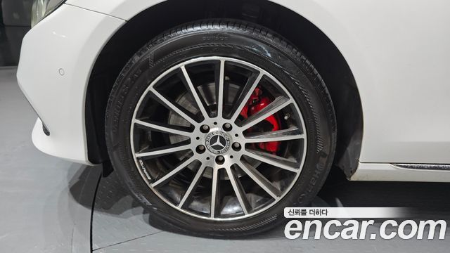 Mercedes-Benz E-Class 2019 — photo 5