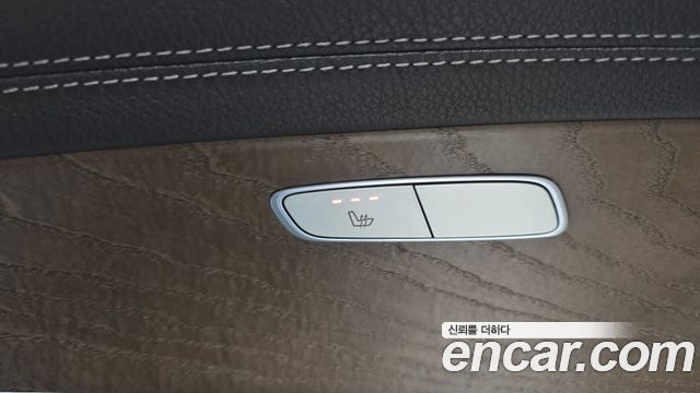 Mercedes-Benz E-Class 2019 — photo 34