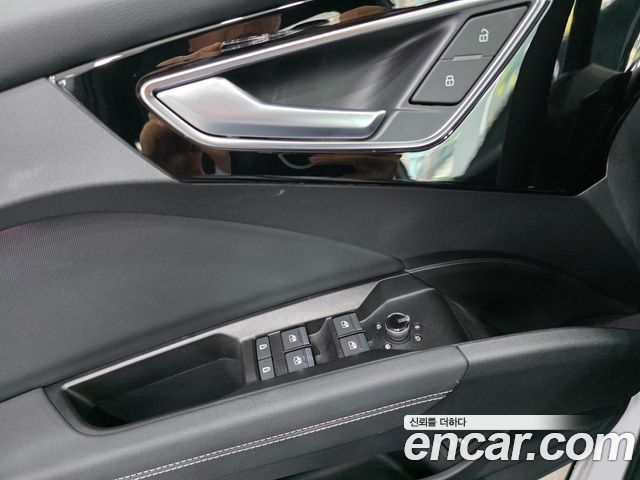 Audi Q4 e-tron 2026 — photo 12