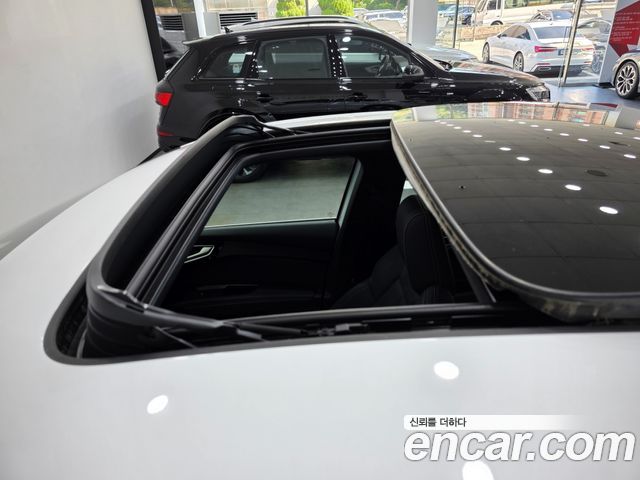 Audi Q4 e-tron 2026 — photo 14