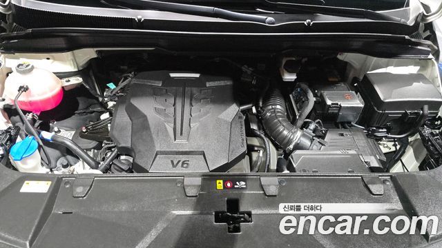 Kia Canival 2023 — photo 6