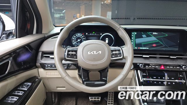 Kia Canival 2023 — photo 13