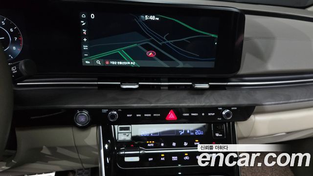 Kia Canival 2023 — photo 16