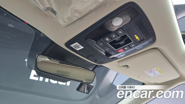 Kia Canival 2023 — photo 18