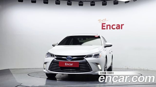 Toyota Camry 2017 — photo 3