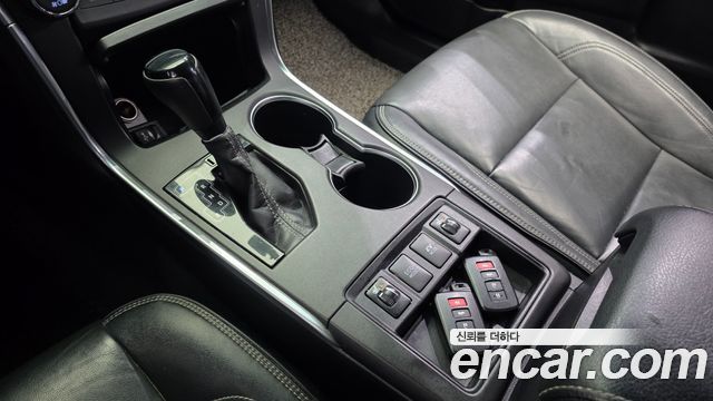 Toyota Camry 2017 — photo 9