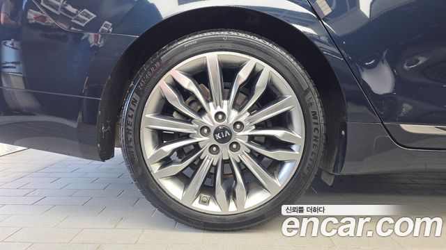 Kia K7 2020 — photo 5