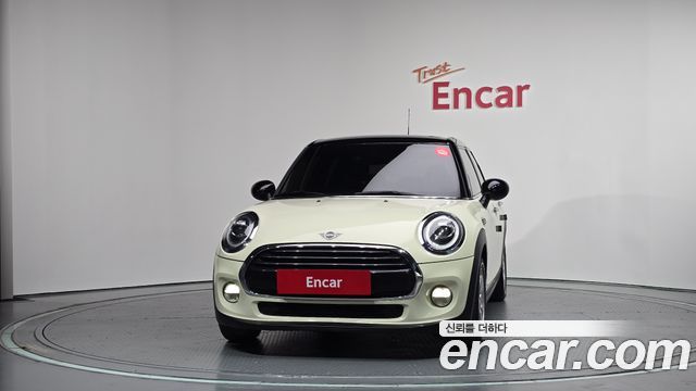Mini Cooper 2019 — photo 3