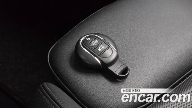 Mini Cooper 2019 — photo 20