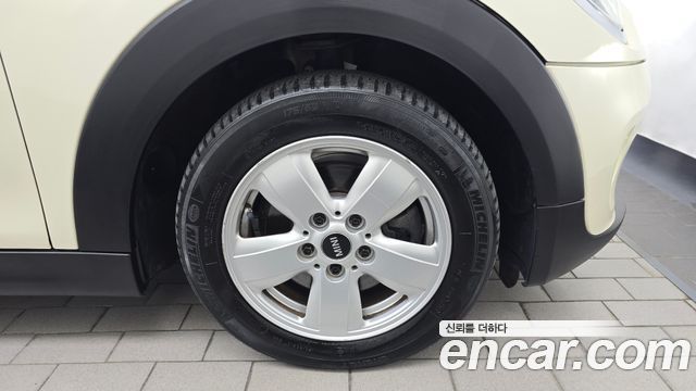 Mini Cooper 2019 — photo 7