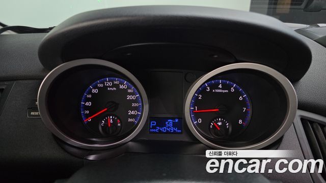 Hyundai Genesis 2009 — photo 8