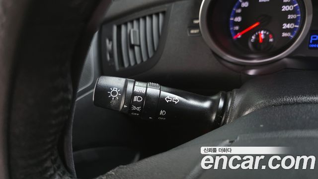 Hyundai Genesis 2009 — photo 18