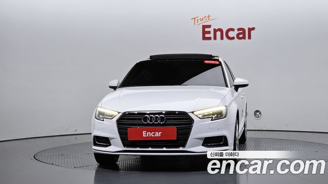 Audi A3 2018 — photo 3