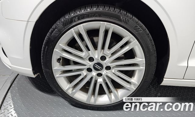 Audi A3 2018 — photo 5