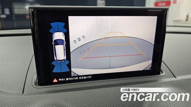 Audi A3 2018 — photo 21