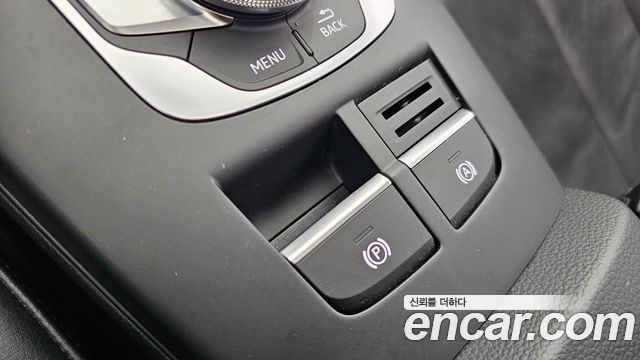Audi A3 2018 — photo 22