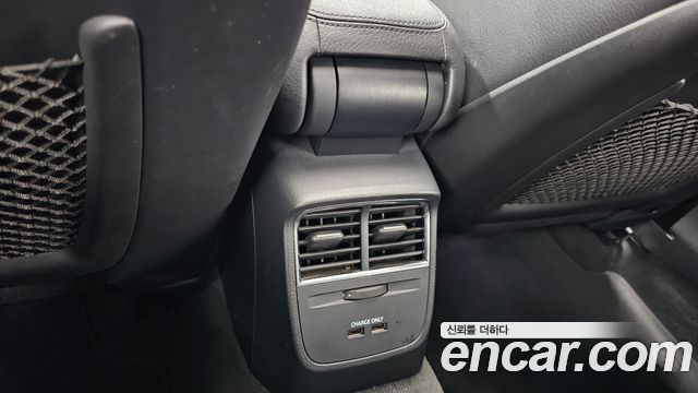 Audi A3 2018 — photo 24