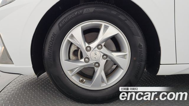 Hyundai AVANTE 2021 — photo 5