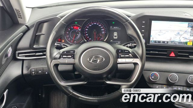 Hyundai AVANTE 2021 — photo 19