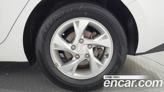 Hyundai AVANTE 2021 — photo 7