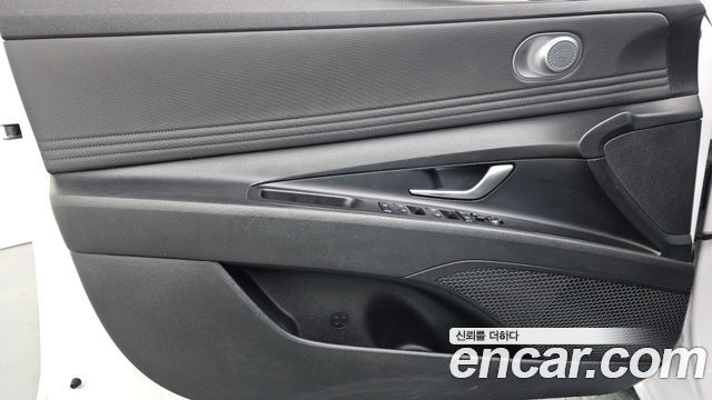 Hyundai AVANTE 2021 — photo 14