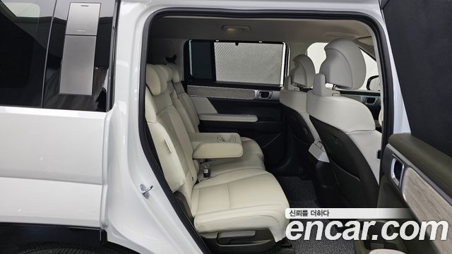 Hyundai Santafe 2025 — photo 18