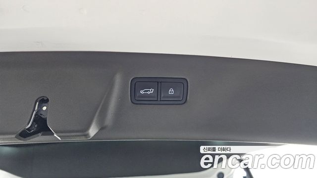 Hyundai Santafe 2025 — photo 32