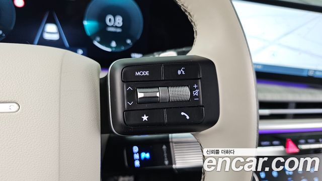 Hyundai Santafe 2025 — photo 33
