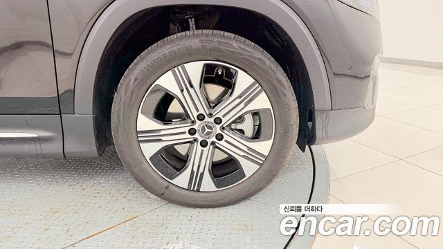 Mercedes-Benz EQB 2026 — photo 5