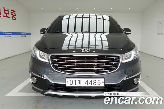 Kia Canival 2018 — photo 2