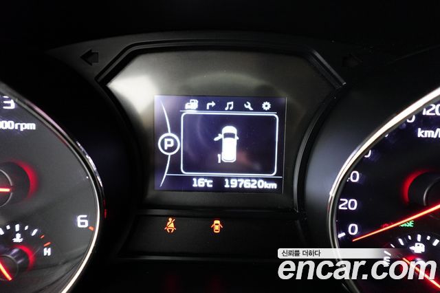 Kia Canival 2018 — photo 16