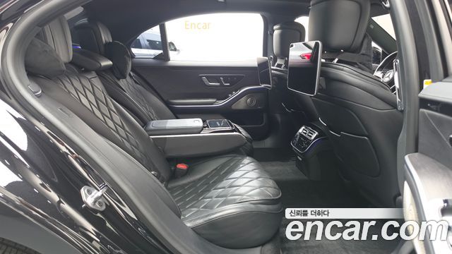 Mercedes-Benz S-Class 2022 — photo 17