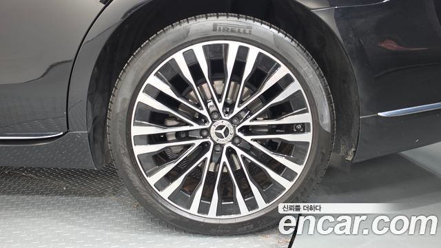 Mercedes-Benz S-Class 2022 — photo 7