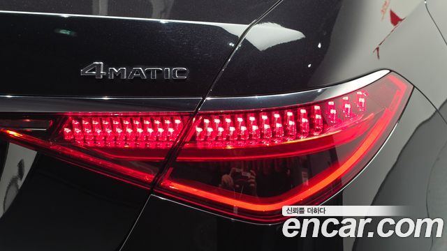 Mercedes-Benz S-Class 2022 — photo 9