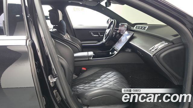 Mercedes-Benz S-Class 2022 — photo 16