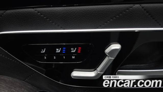 Mercedes-Benz S-Class 2022 — photo 35