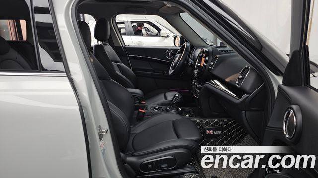 Mini Countryman 2023 — photo 17