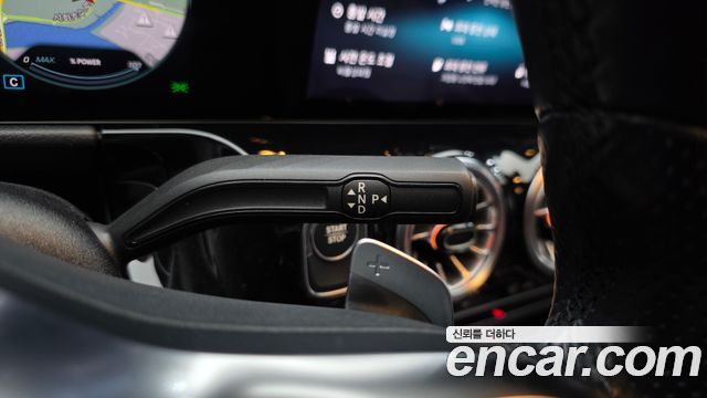Mercedes-Benz EQA 2022 — photo 12