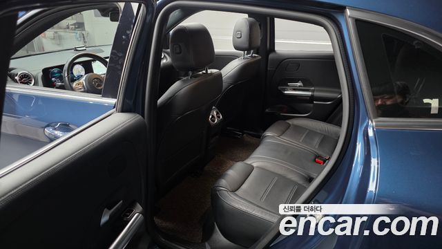 Mercedes-Benz EQA 2022 — photo 24